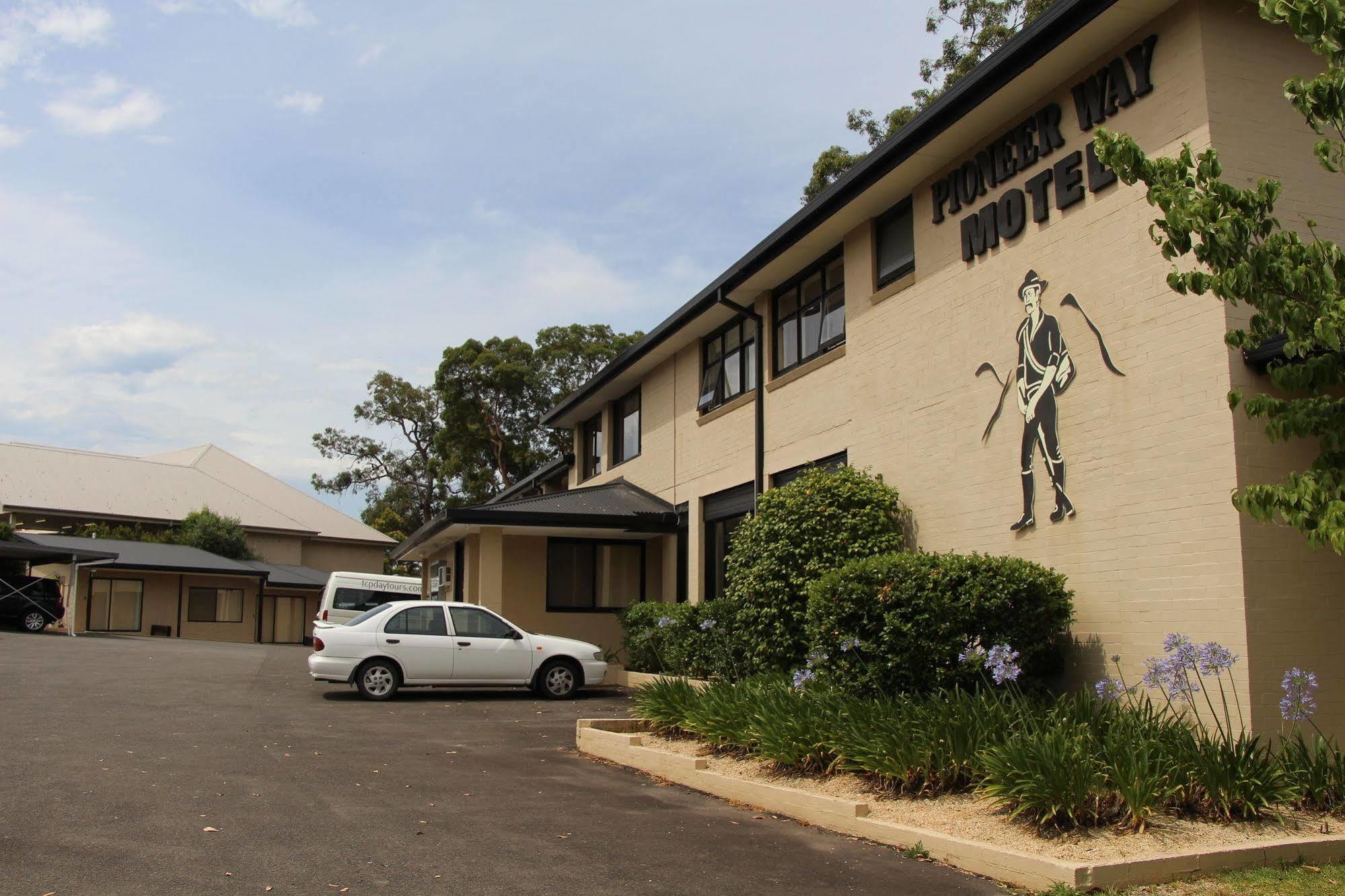 The Pioneer Way Motel Springwood Buitenkant foto
